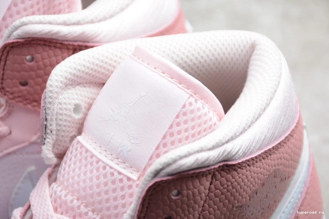 Mid Jordan CW5379-600 1 Air Digital Pink 0724